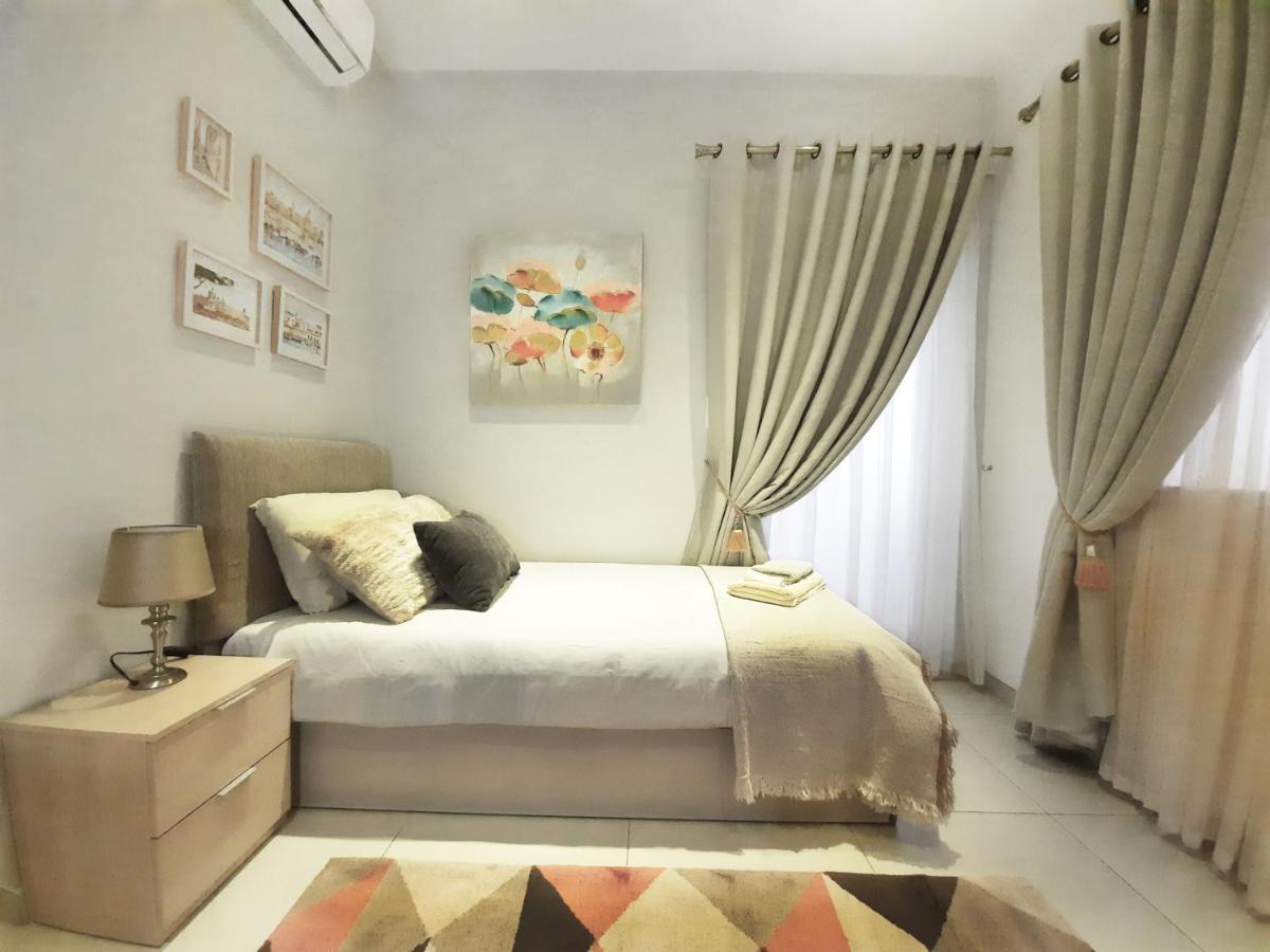 Cozy Rooms - Great Bus Connections - Free Parking Mosta Extérieur photo