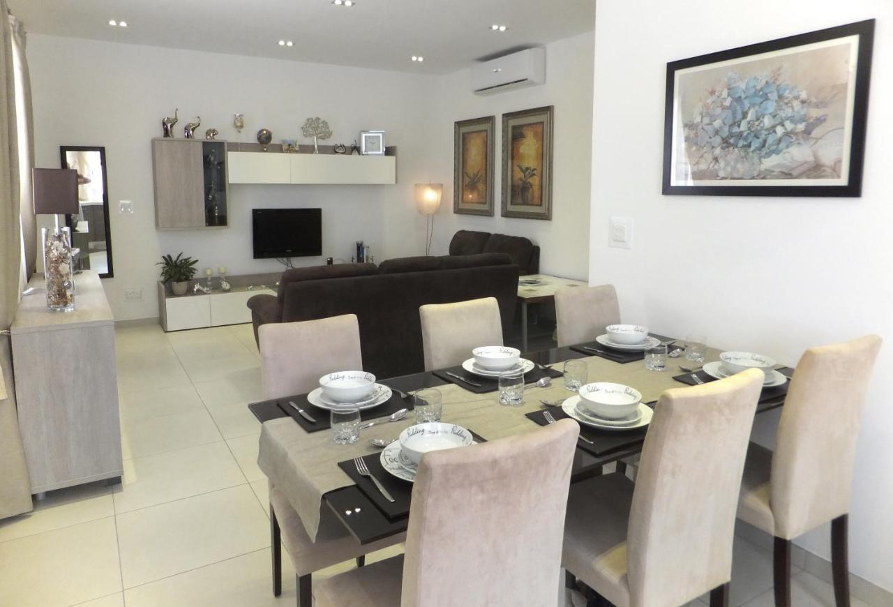 Cozy Rooms - Great Bus Connections - Free Parking Mosta Extérieur photo