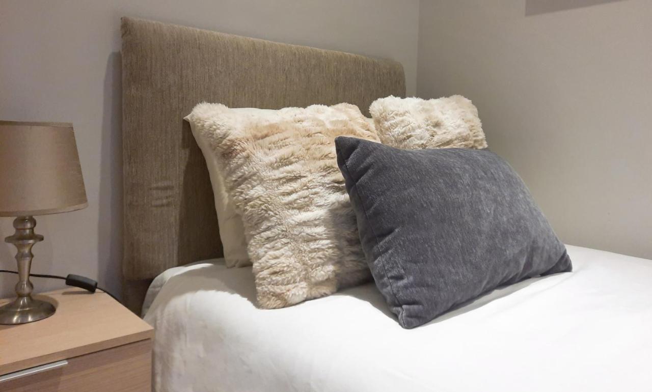 Cozy Rooms - Great Bus Connections - Free Parking Mosta Extérieur photo